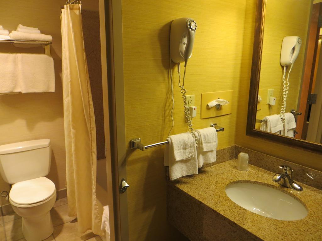 Hudson House Grand Hotel Bagian luar foto